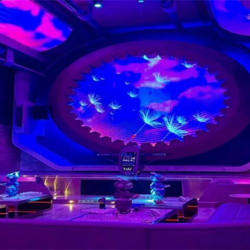 海口夜总会新热点，好评如潮，免费住宿，快来体验！