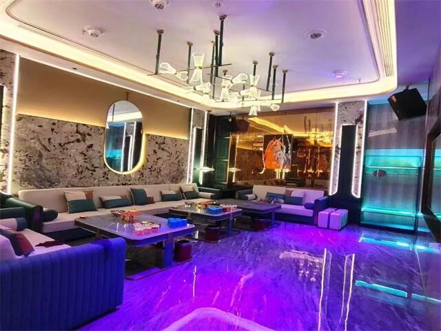 厦门夜场招聘销售精英_新世界夜场豪华阵容启航，把握就业良机