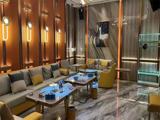 南京夜总会精英招募-御之皇夜总会诚聘销售顾问，共创辉煌未