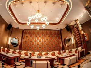 汉中夜场诚聘精英，礼仪岗位热招，轻松日入，享受工作乐趣