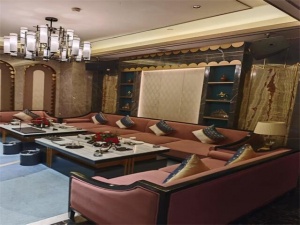 广州高端夜总会诚聘气质女模特，轻松踏上成功之路展现才华